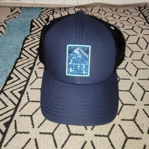 SMARTWOOL GO FAR FEEL GOOD NAVY TRUCKER HAT